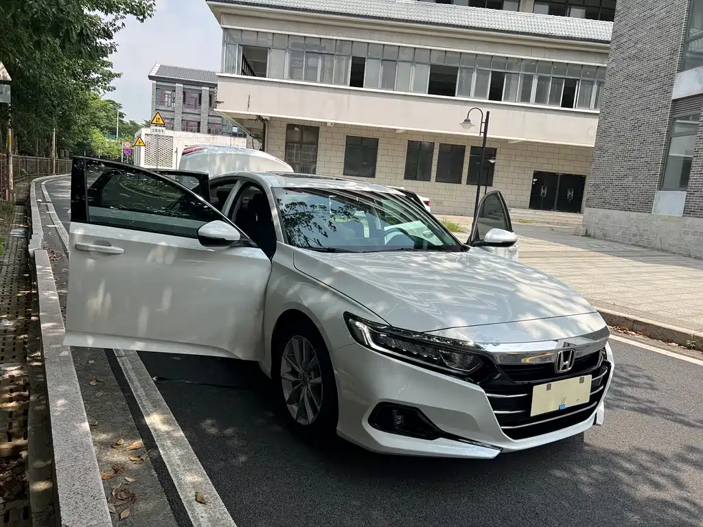 Honda Accord — миниатюра 21