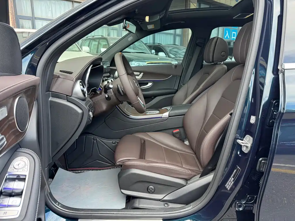 Mercedes-Benz GLC — миниатюра 11