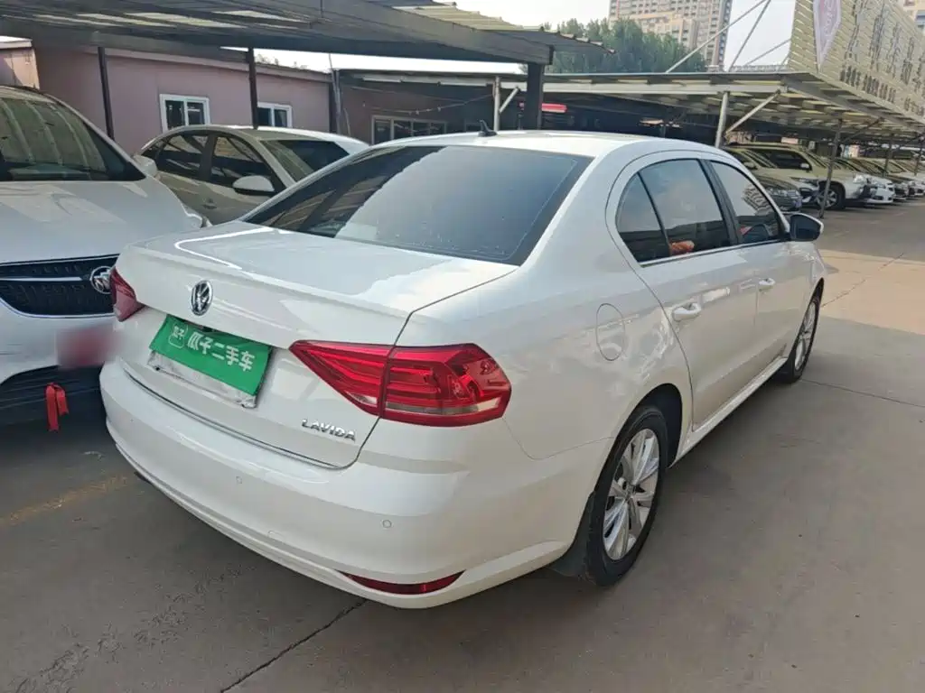 Volkswagen Lavida — миниатюра 7
