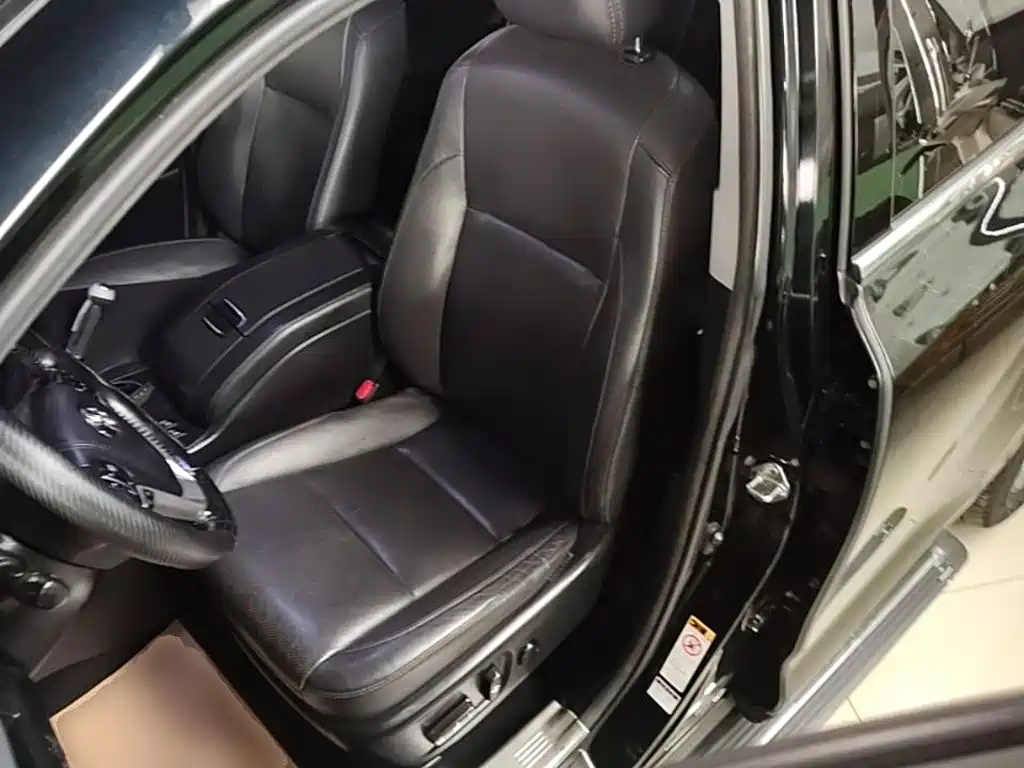 Toyota Highlander — миниатюра 15