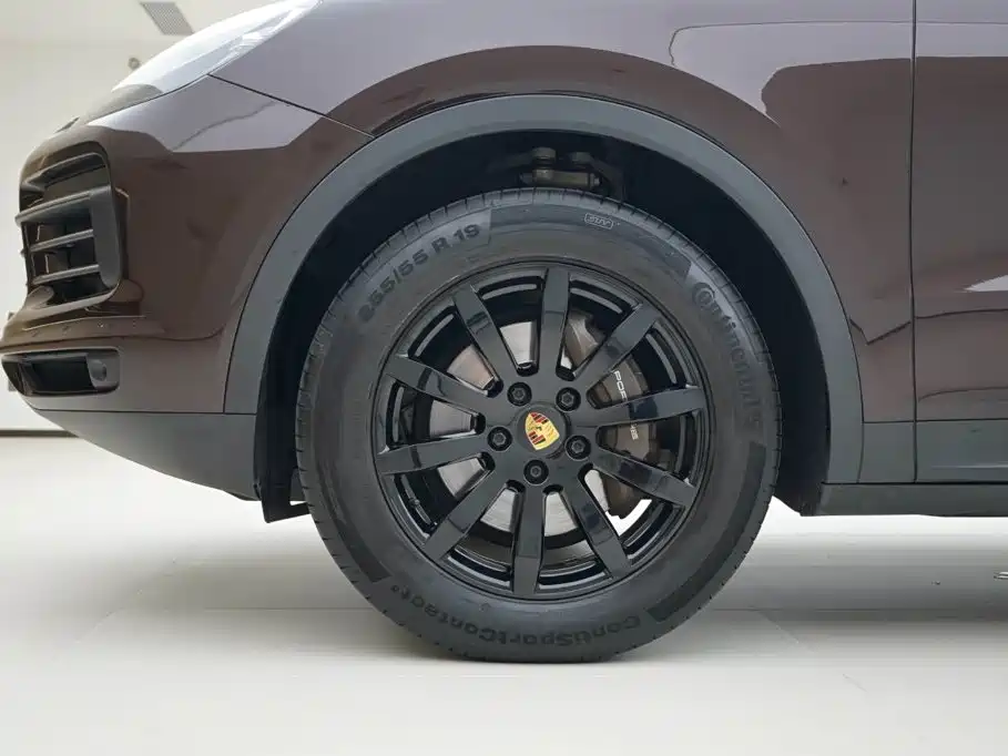 Porsche Cayenne — миниатюра 14