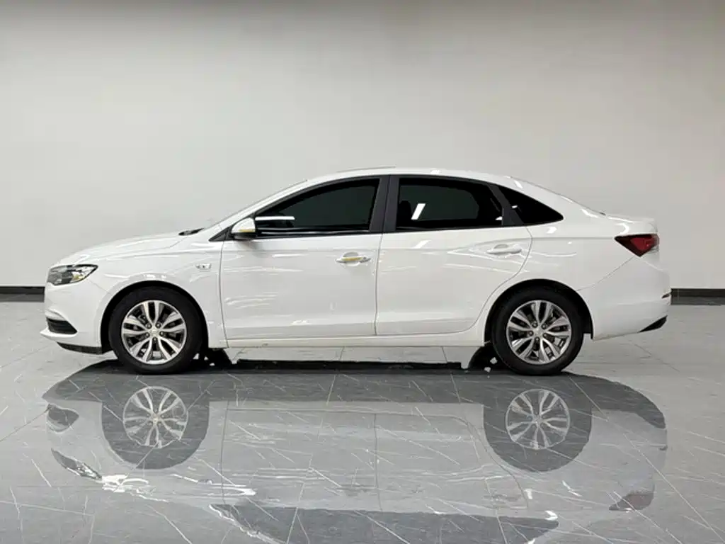 Buick Excelle — миниатюра 3