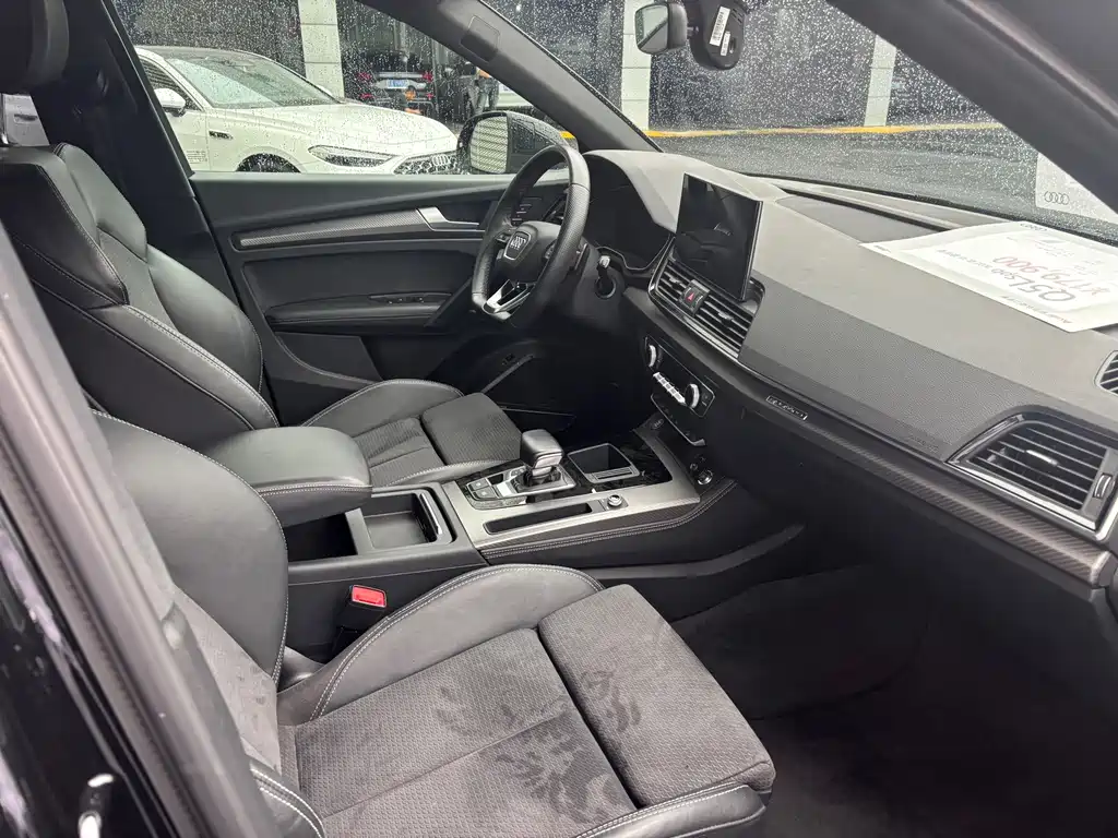 Audi Q5L Sportback — миниатюра 10