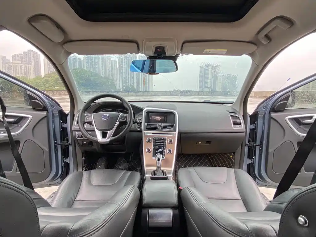 Volvo XC60 — миниатюра 6