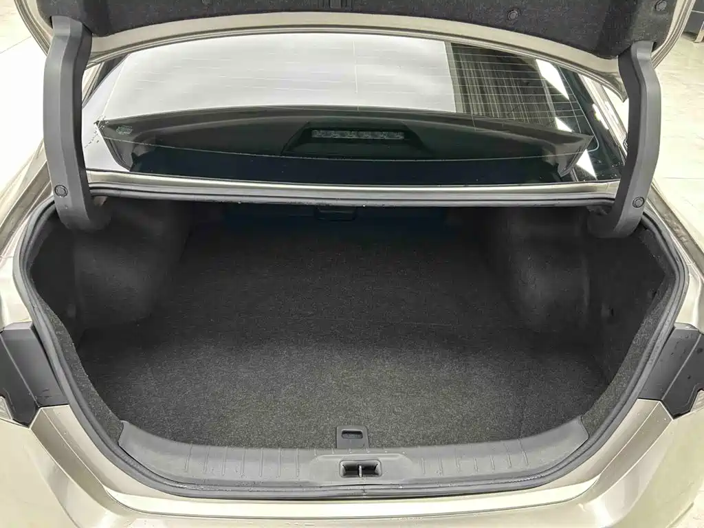 Nissan Teana — миниатюра 21