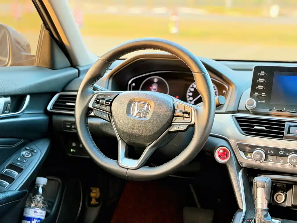 Honda Accord — миниатюра 4