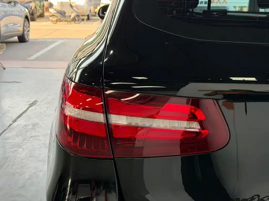Mercedes-Benz GLC — миниатюра 37