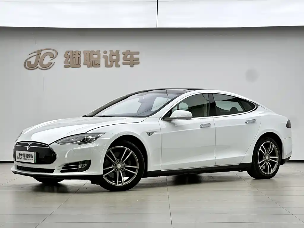 Tesla Model S 2014