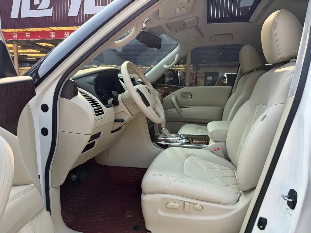 Nissan Patrol — миниатюра 8