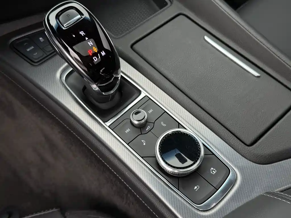 Cadillac CT5 — миниатюра 12