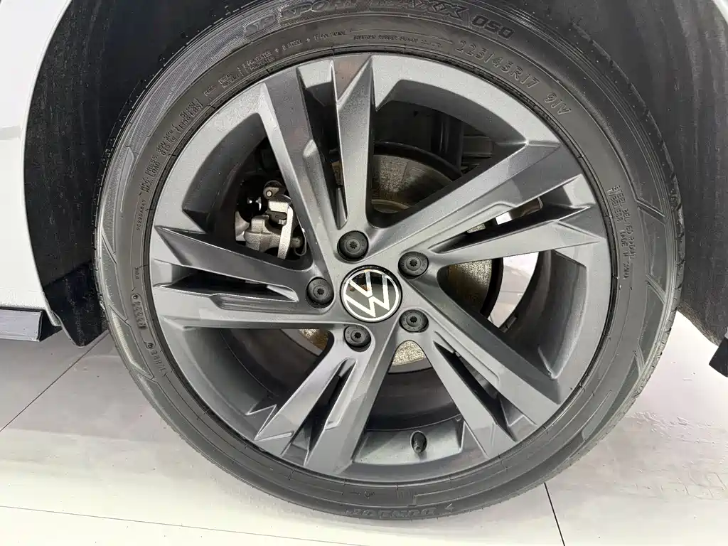 Volkswagen Golf 2023 280TSI DSG R-Line Lite