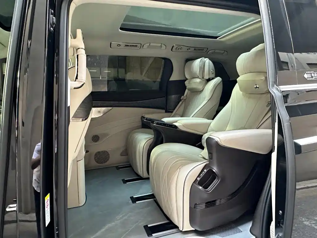 Denza Denza D9 — миниатюра 10