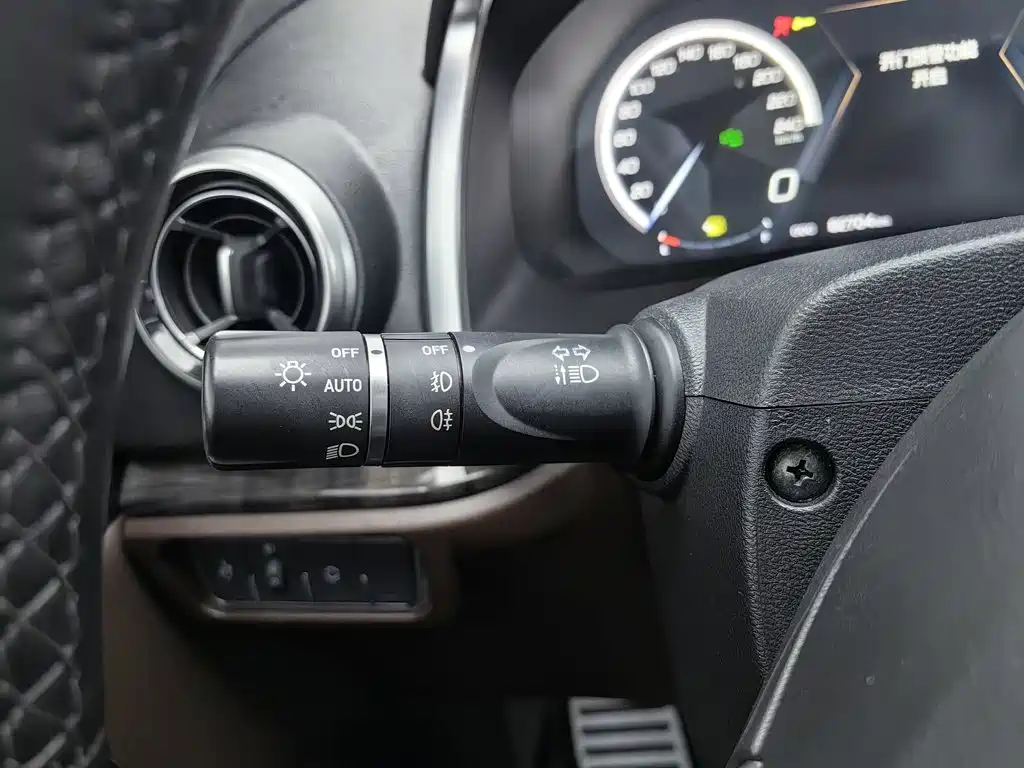 Wey Wey VV5 — миниатюра 21