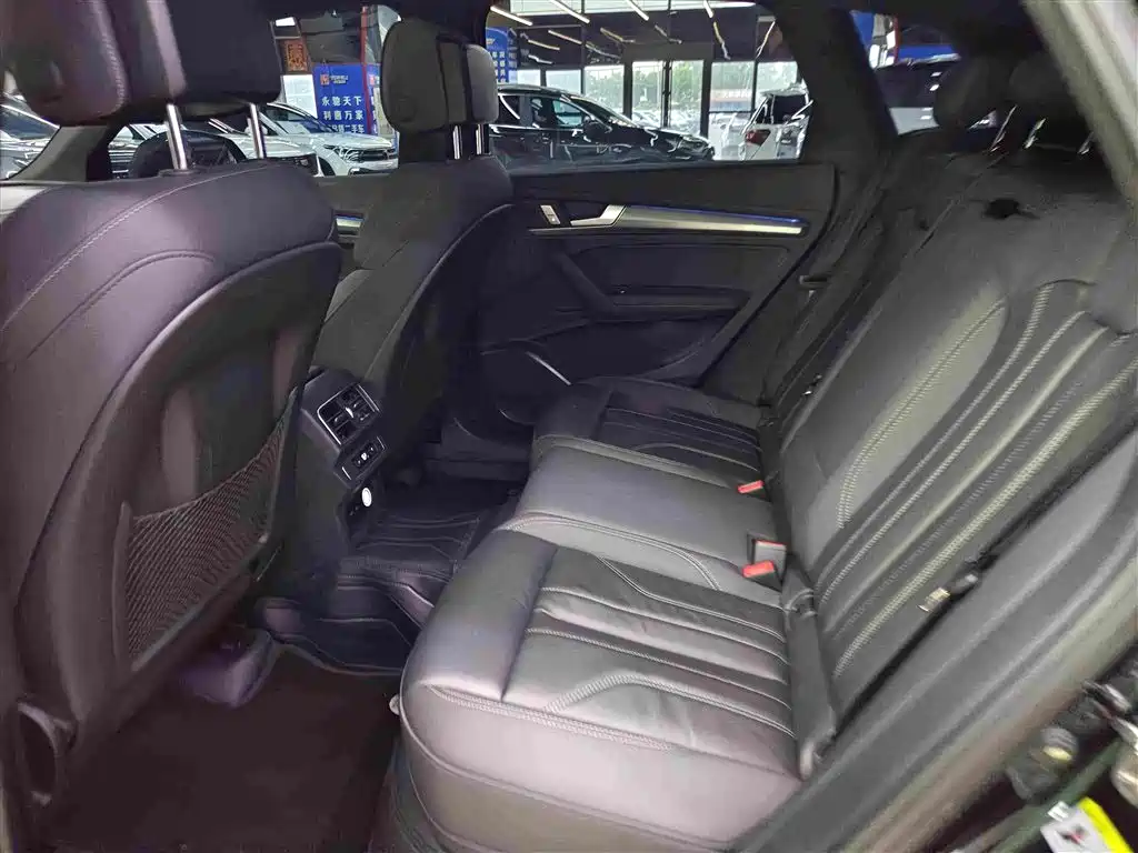 Audi Q5L — миниатюра 9