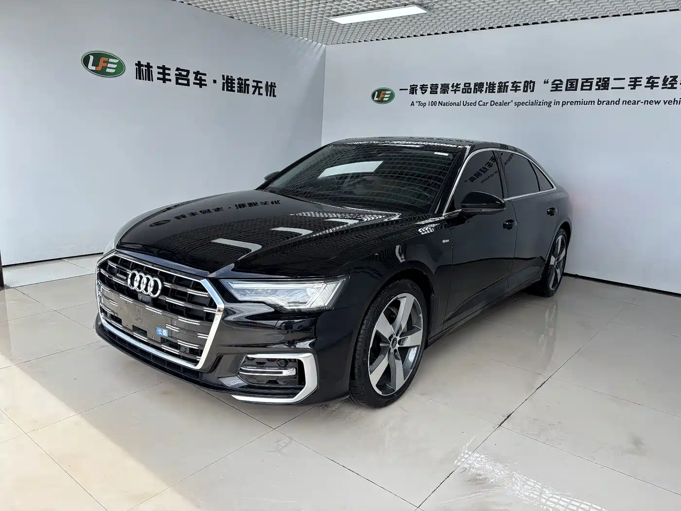 奥迪A6L 2024款 45 TFSI quattro 臻选动感型 2024