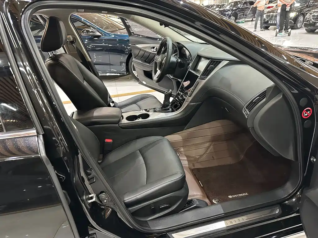 Infiniti Q50L — миниатюра 17