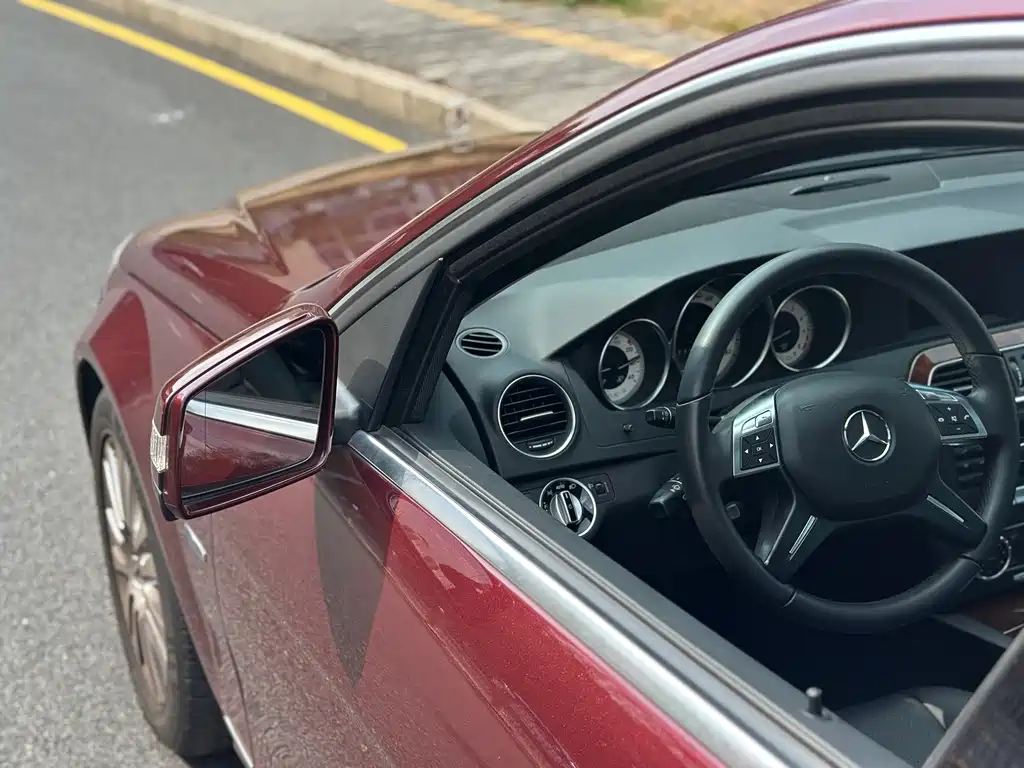 Mercedes-Benz C-Class C 2011 C 200 CGI