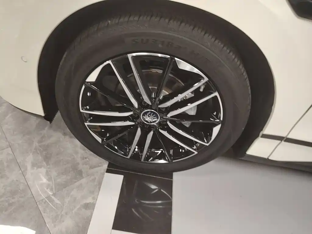 BYD Qin L — миниатюра 23