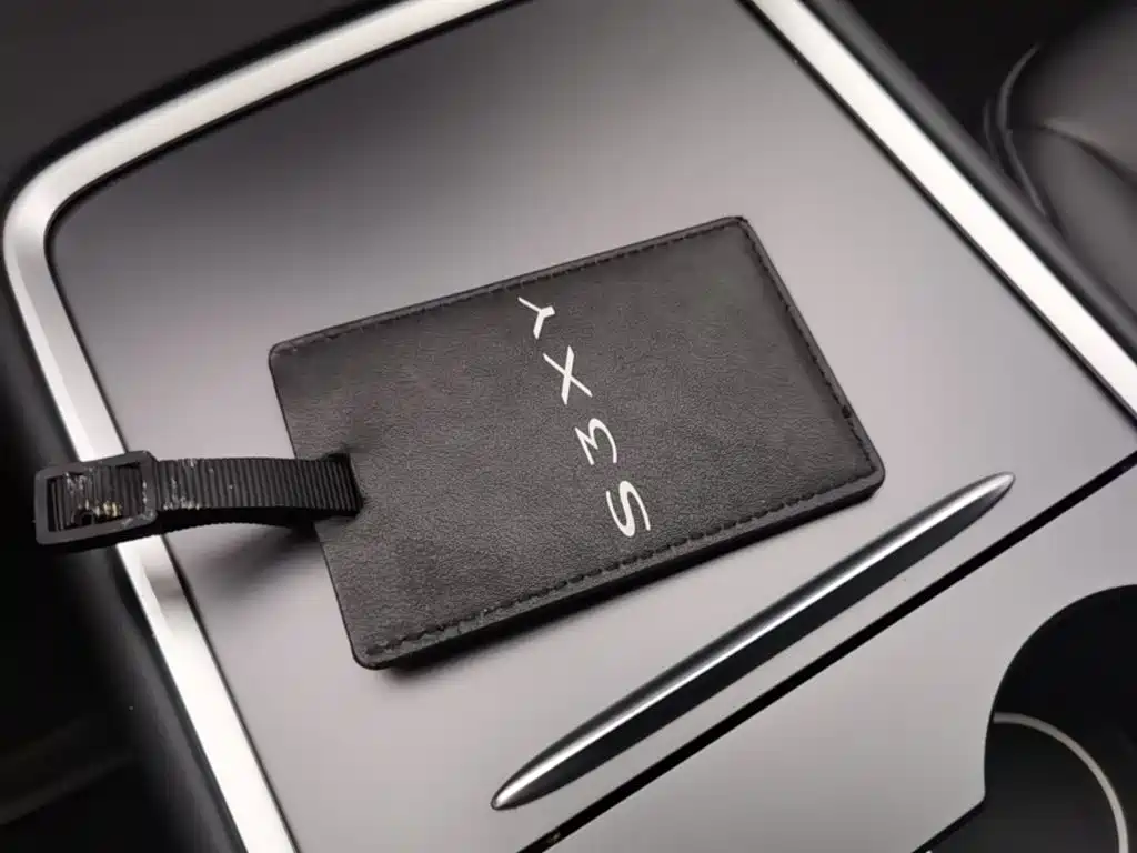 Tesla Model 3 — миниатюра 9