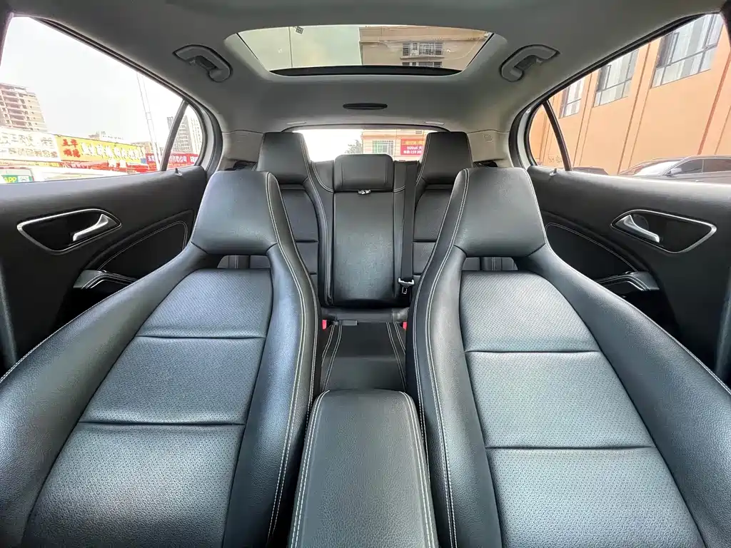 Mercedes-Benz GLA — миниатюра 16