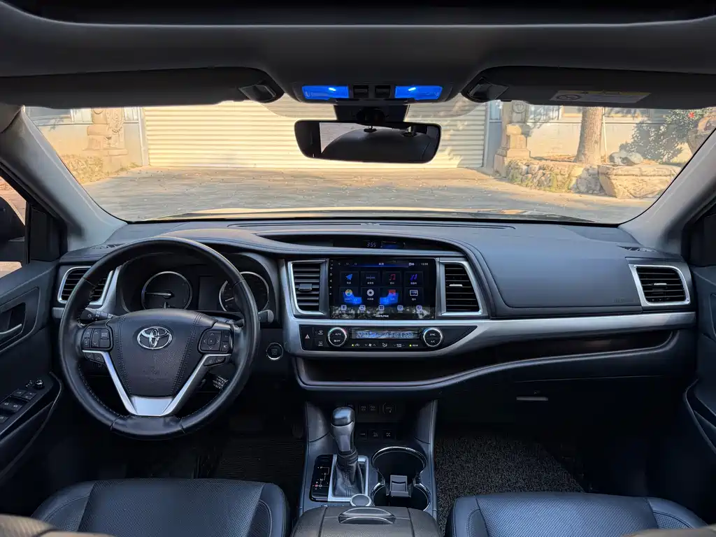 Toyota Highlander — миниатюра 13