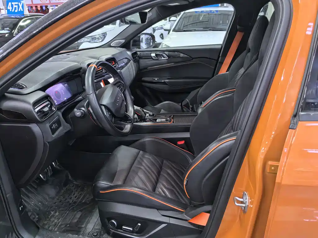 Lynk & Co 02 Hatchback — миниатюра 7