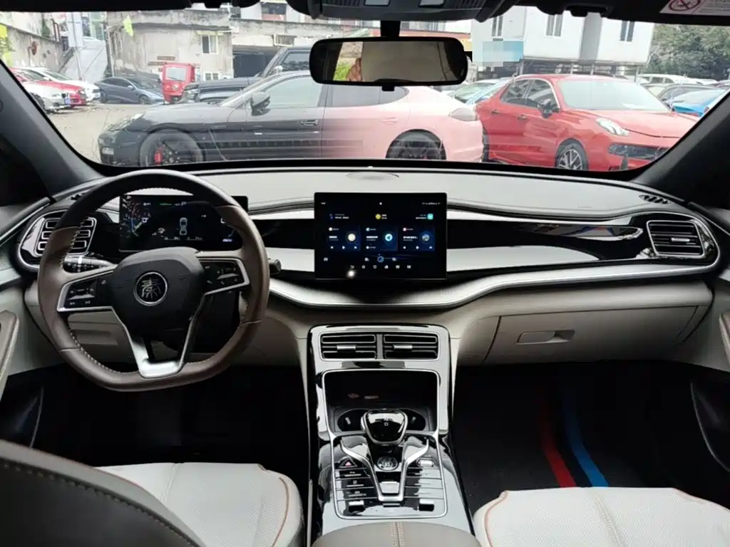BYD Qin PLUS — миниатюра 10