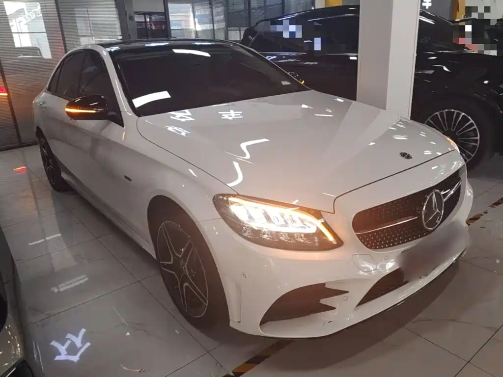 Mercedes-Benz C-Class — миниатюра 4