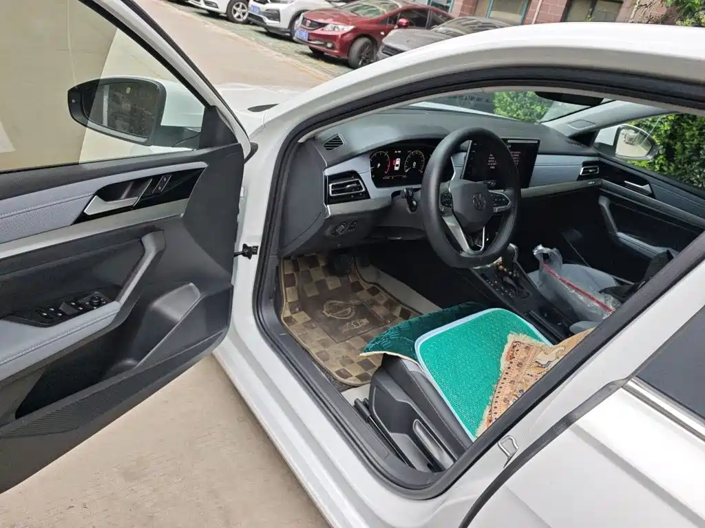 Volkswagen Lavida — миниатюра 12
