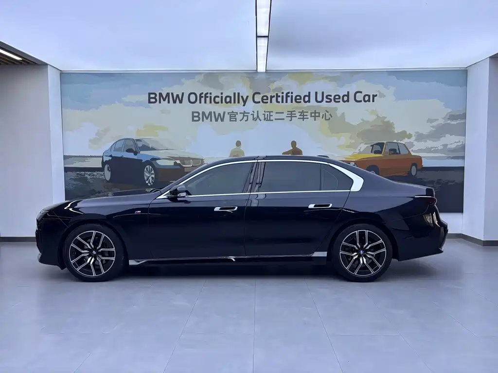 BMW 7 Series — миниатюра 4