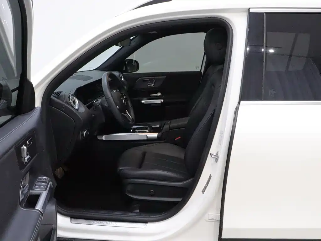 Mercedes-Benz GLB — миниатюра 15