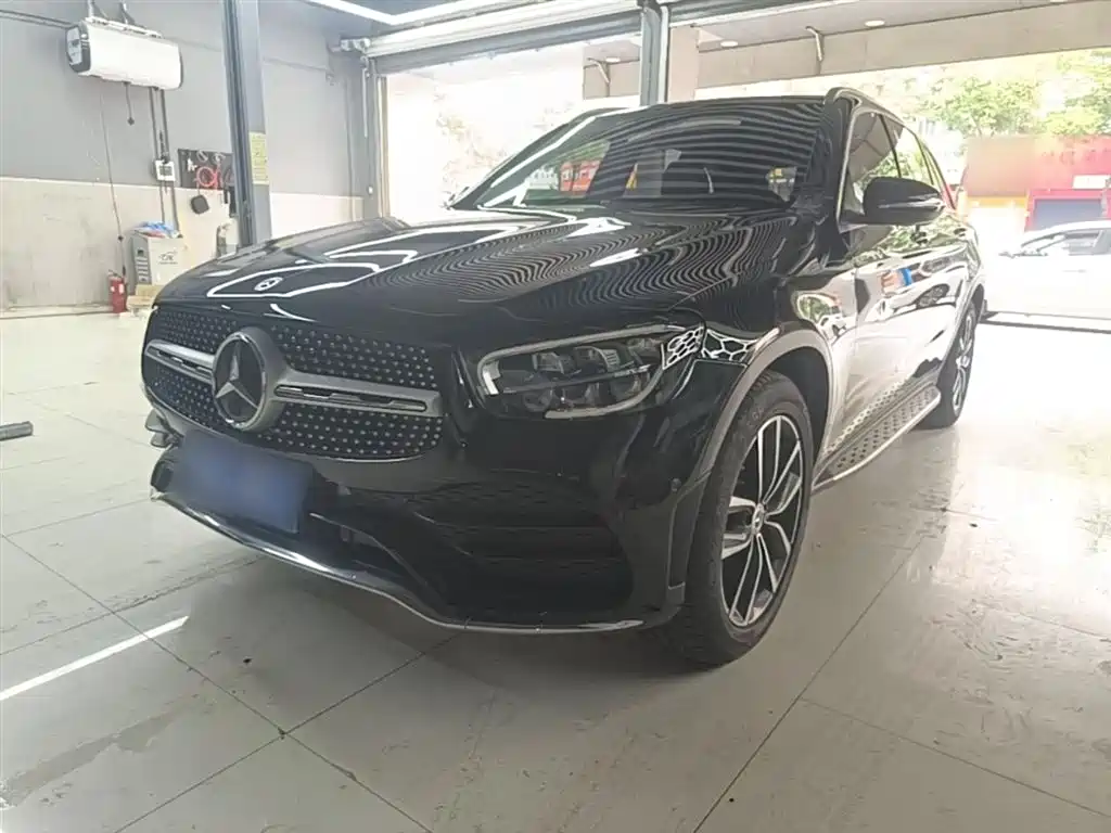 Купить Mercedes-Benz GLC