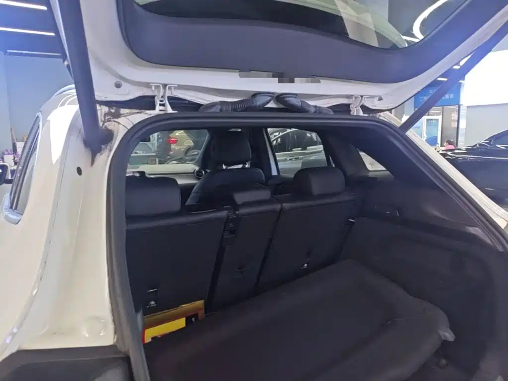 Mercedes-Benz GLA — миниатюра 19