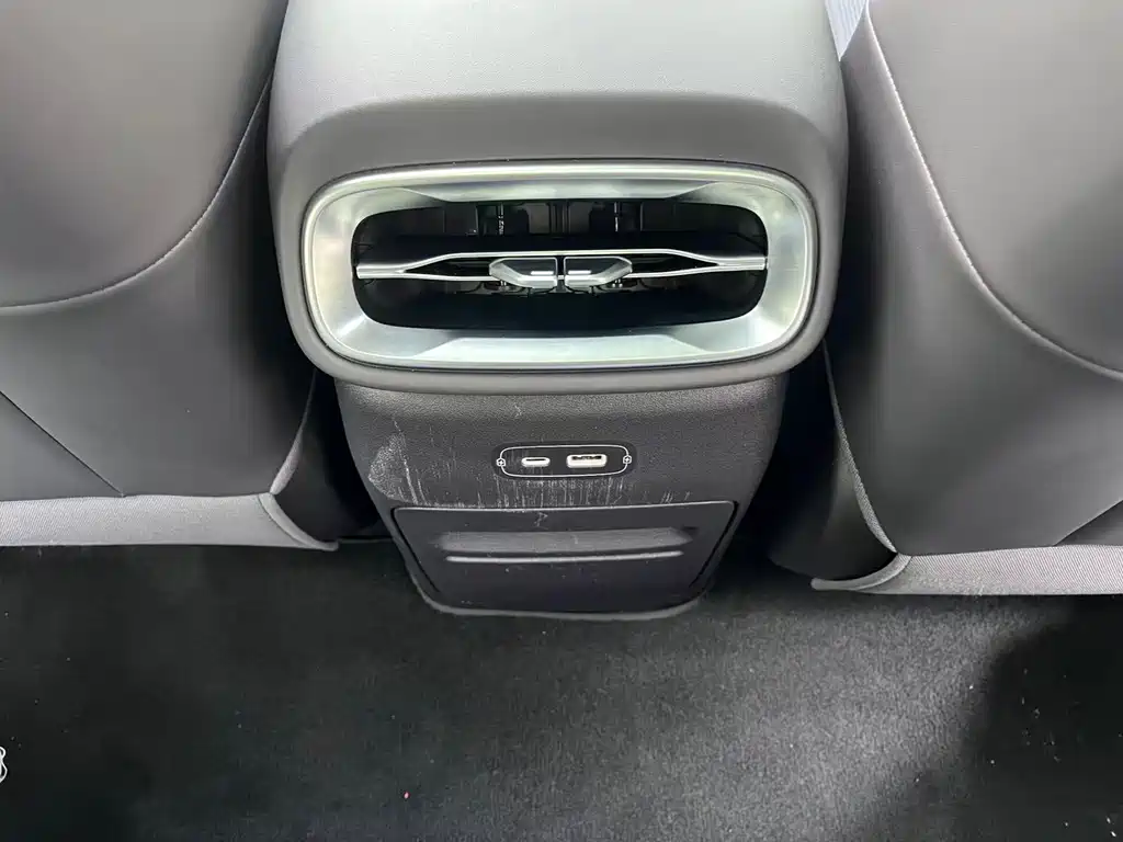 Leapmotor B01 2025 550