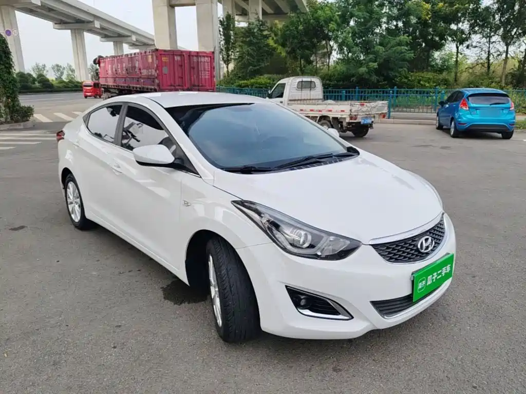 Hyundai Elantra Langdong — миниатюра 4