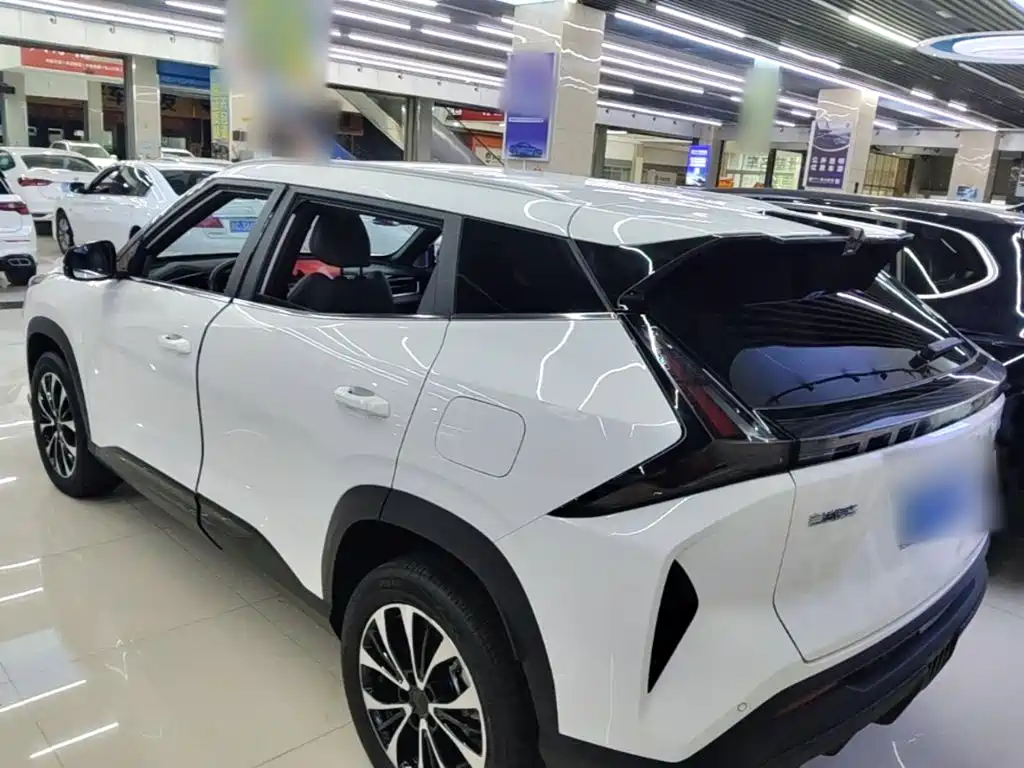 Geely Boyue — миниатюра 5