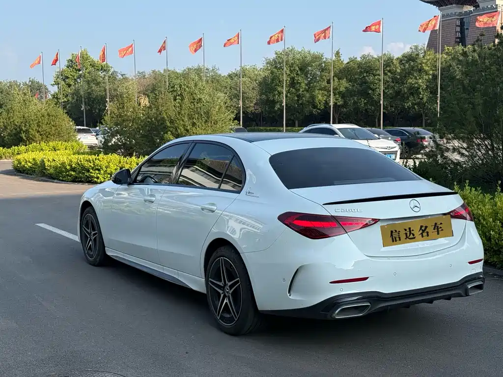Mercedes-Benz C-Class — миниатюра 5