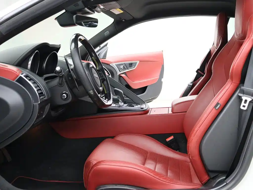 Jaguar F-TYPE — миниатюра 2