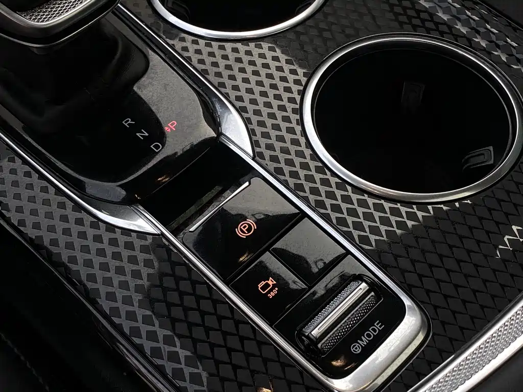 Hongqi HONGQI HS3 PHEV