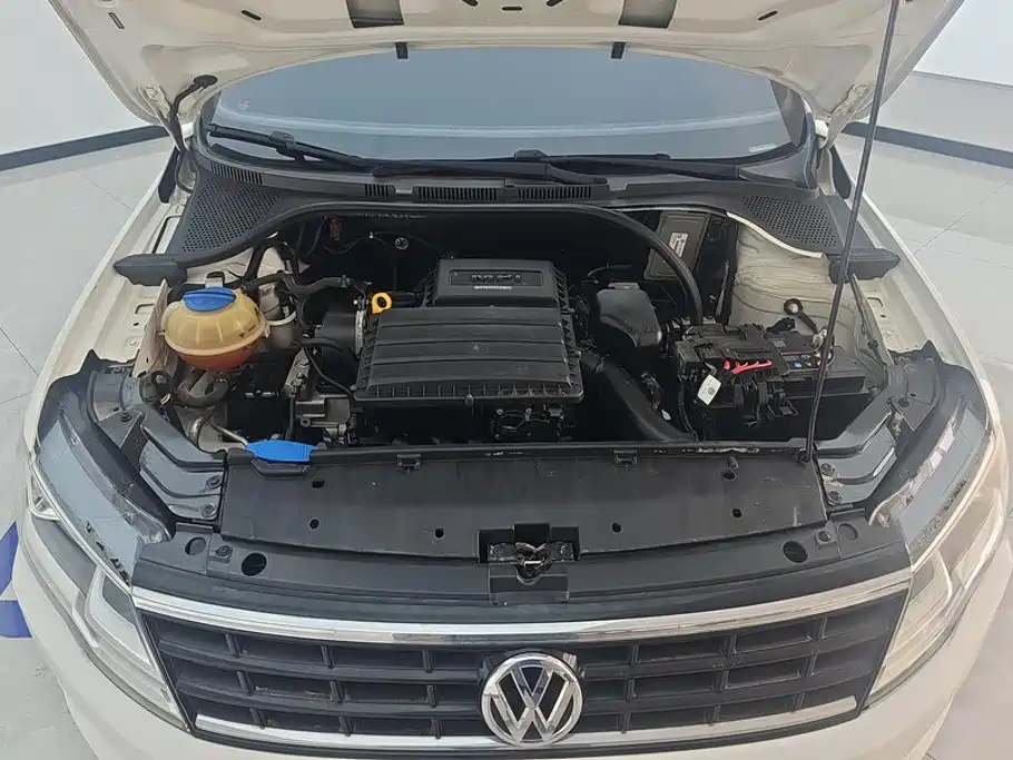 Volkswagen Jetta — миниатюра 10