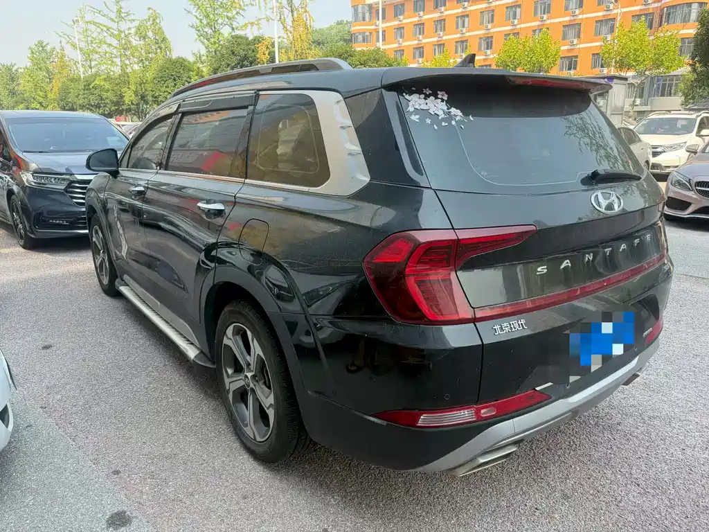 Hyundai Santa Fe — миниатюра 9