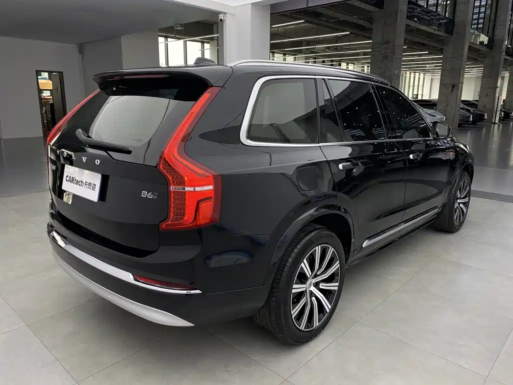 Volvo XC90 — миниатюра 4