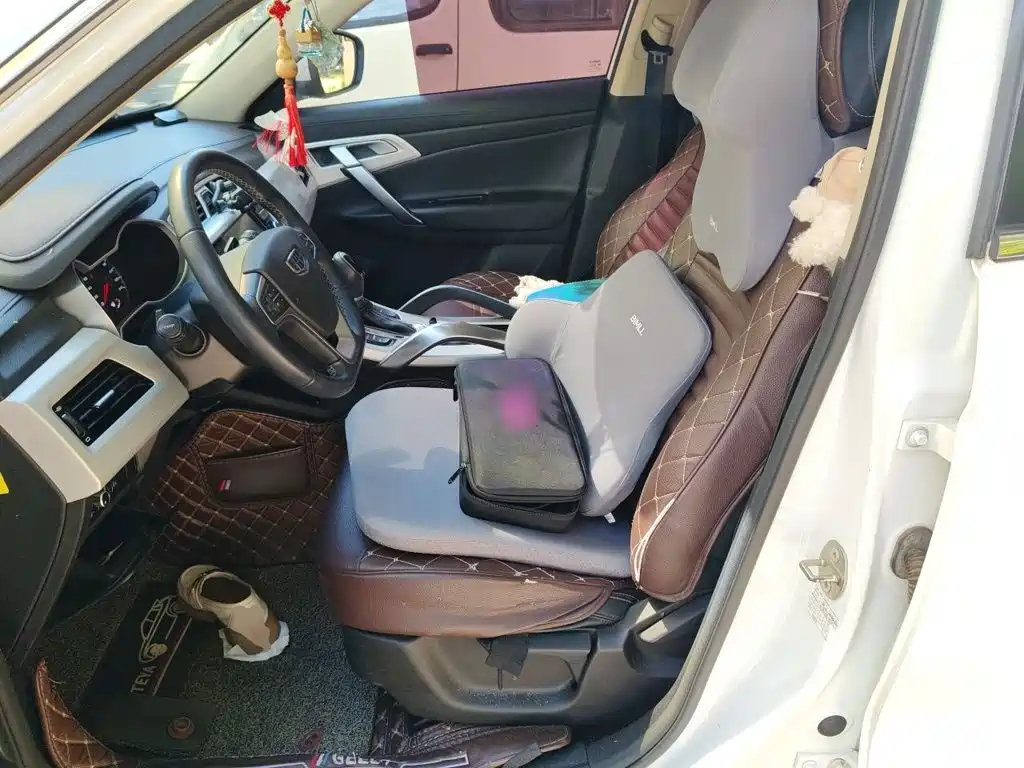 Geely Boyue — миниатюра 16