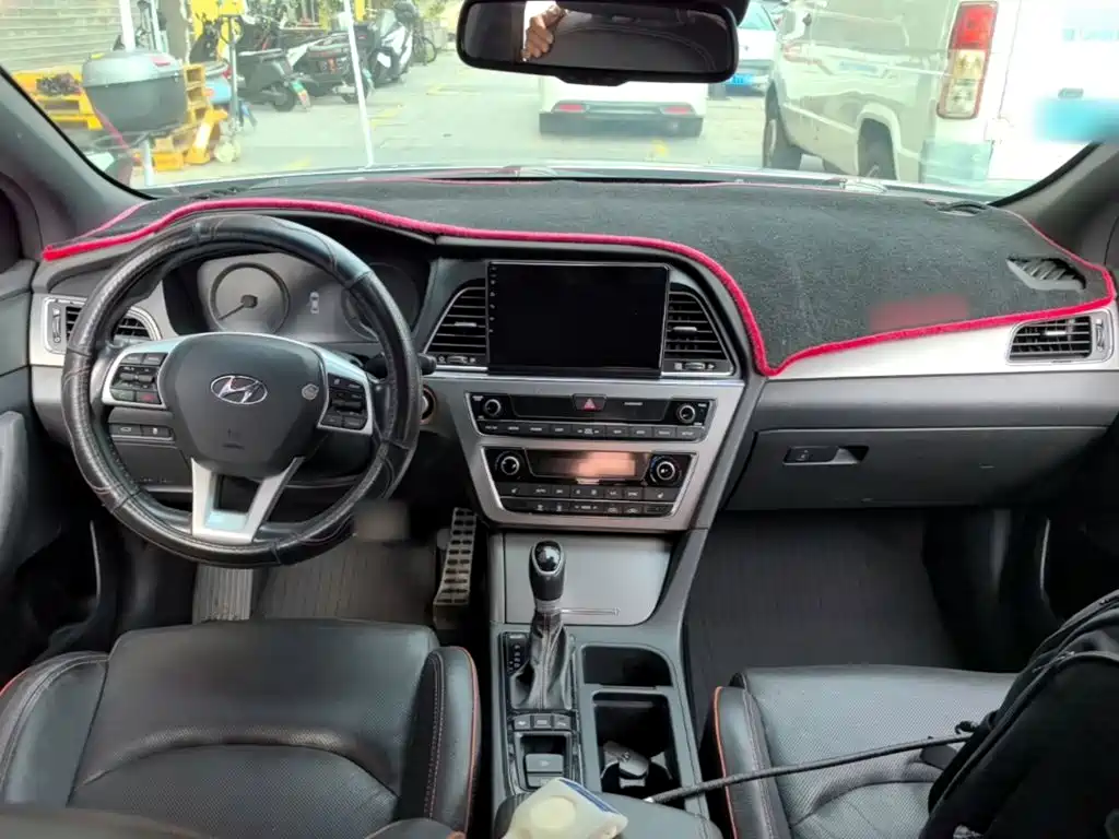 Hyundai Sonata — миниатюра 10