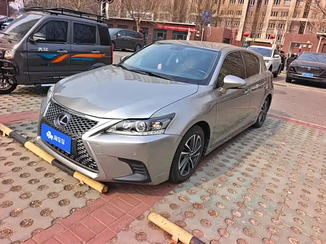 lexus ct