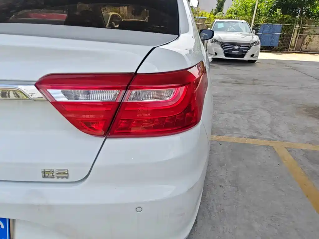 Geely Vision — миниатюра 8