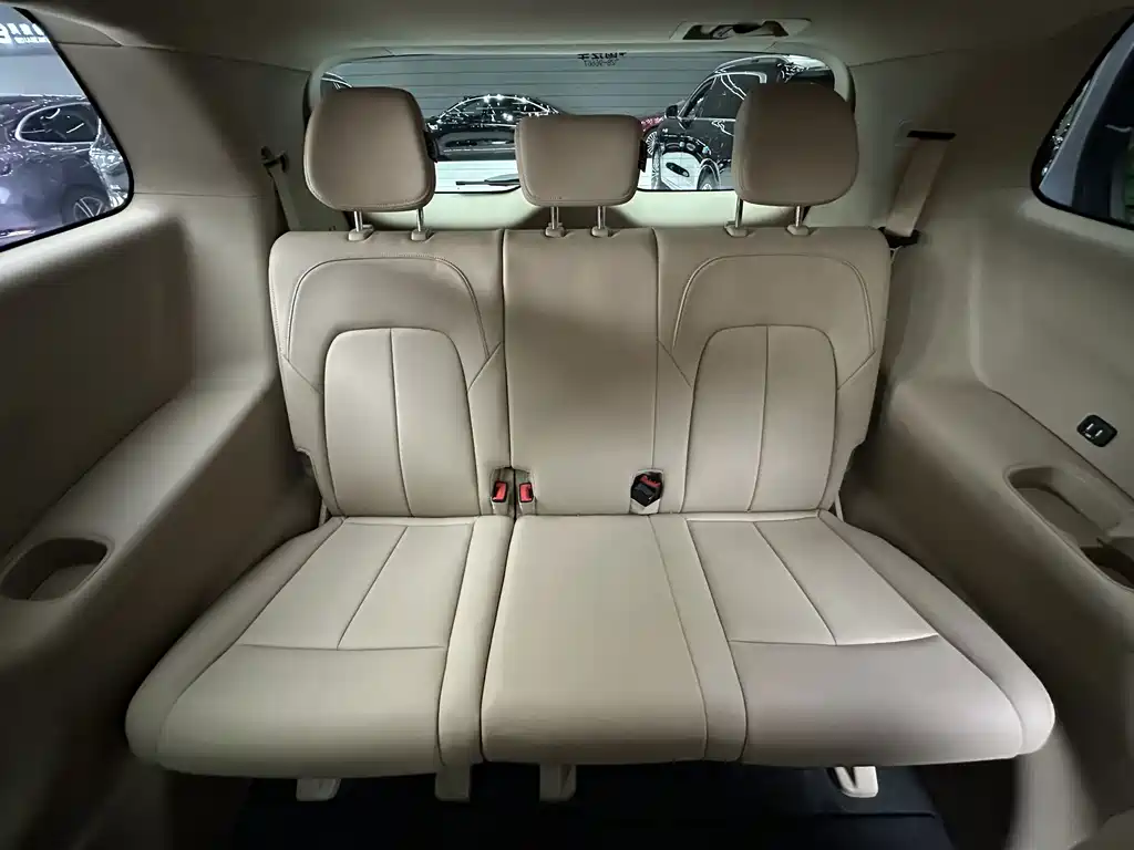 Buick GL8 Hybrid — миниатюра 11