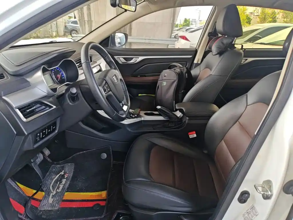 Geely Vision — миниатюра 15
