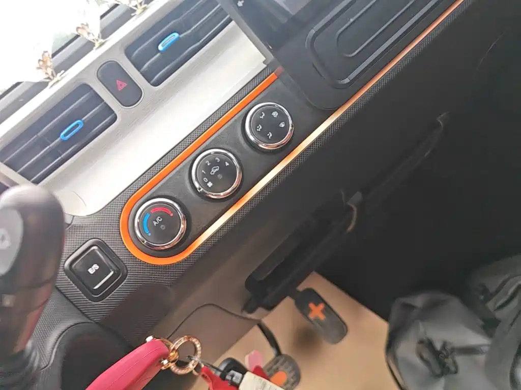 Wuling MINIEV — миниатюра 13