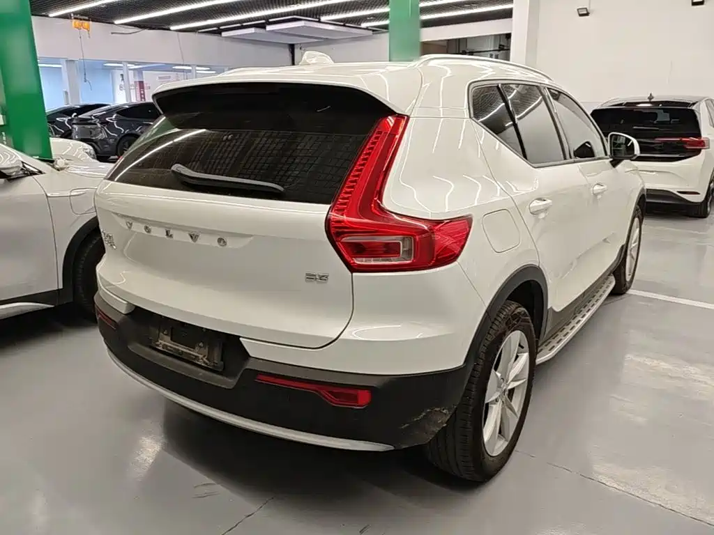 Volvo XC40 — миниатюра 7